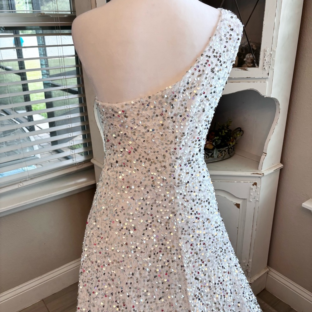 NEW White Dress, White Sequins Dress, One Shoulder, Prom Dress, NWOT, Size XL/16 - Picture 7 of 12